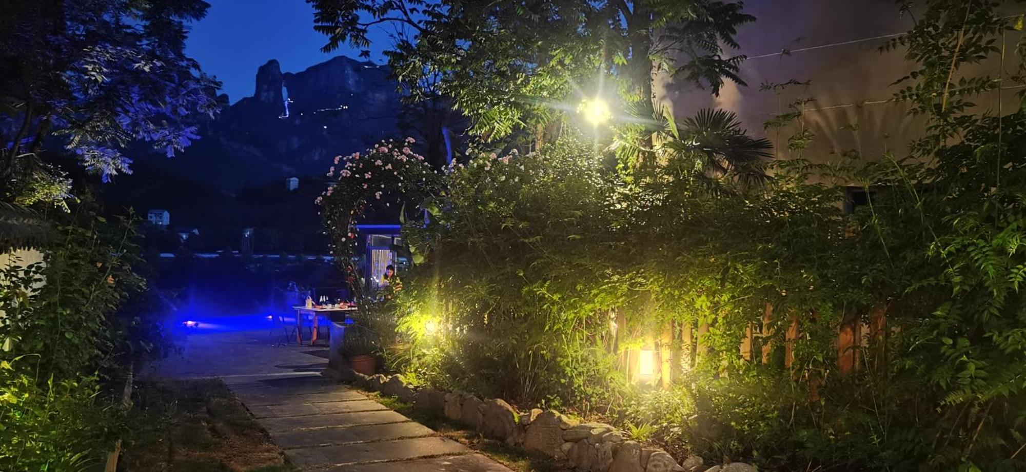 Tujia Folk Houses Чжанцзяцзе Экстерьер фото